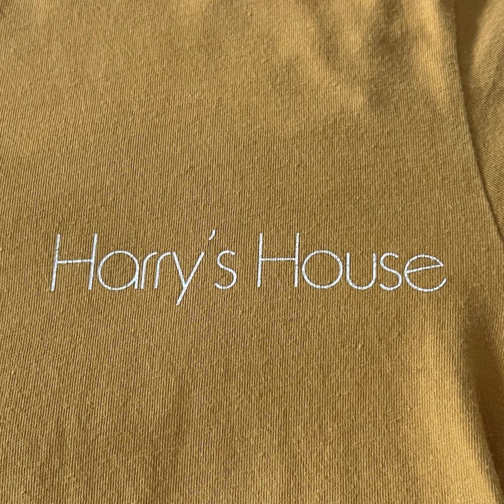 Harry Styles Official Graphic T-Shirt 2022 Harry’s House Floral Women’s Small - Picture 4 of 5